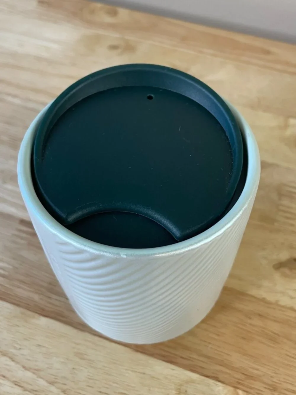 Starbucks 2023 Mint Green Pearlescent Ribbed Ceramic Tumbler 8 oz NWT